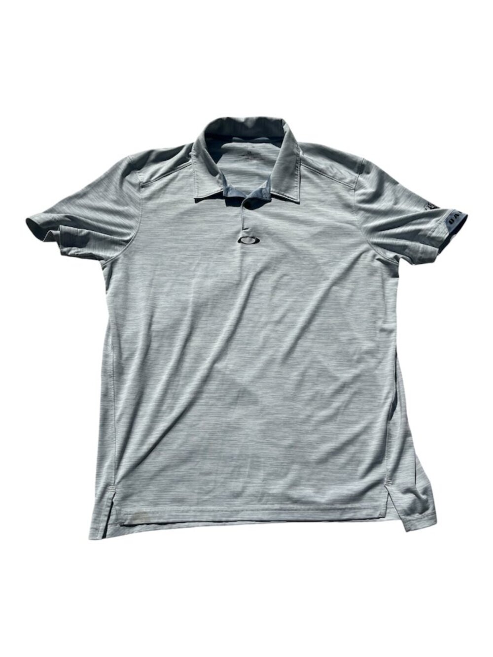 OAKLEY Men's Golf Shirt Size Large Tailored Fit Light Blue Horizontal Lines